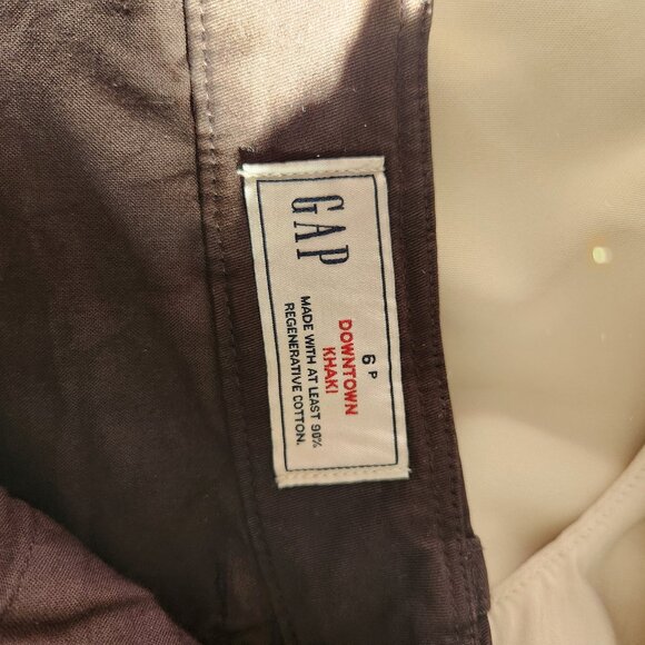 Gap Mid Rise Downtown Khaki Pant Petite - Picture 2 of 3